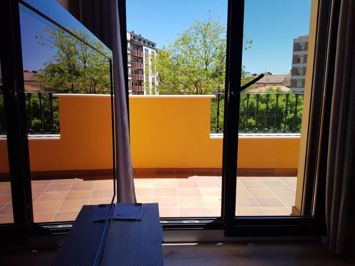 Apartamentos Aranda - Atico Duero Aranda de Duero Exterior photo